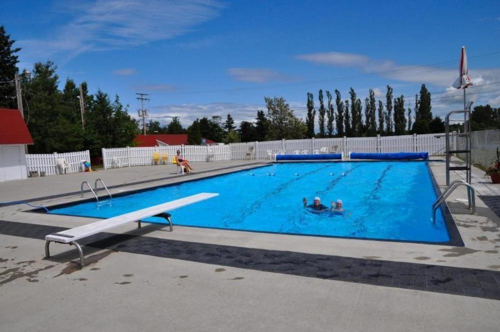 Camping & Chalets De La Demi-Lieue Hotel Saint-Jean-Port-Joli Zewnętrze zdjęcie